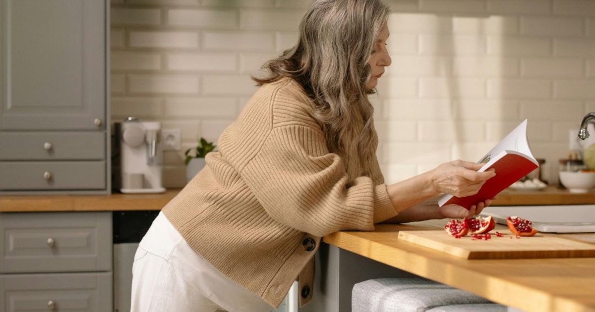 Menopause and Weight Gain: The Truth Behind Midlife Changes